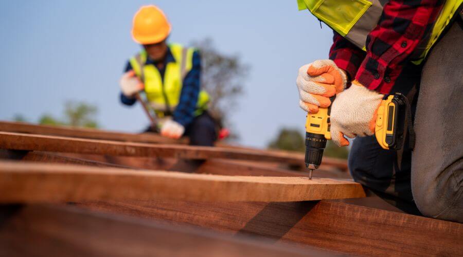 Professional residential roofers in Puryear, TN